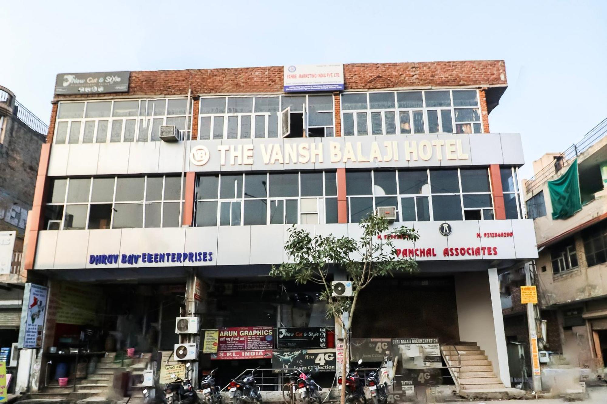 Hotel O The Vansh Balaji Hot Фаридабад Экстерьер фото
