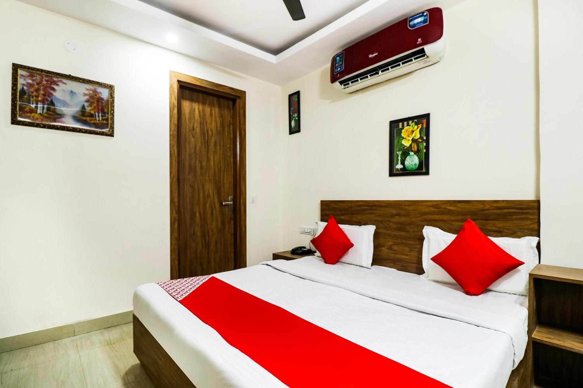 Hotel O The Vansh Balaji Hot Фаридабад Экстерьер фото